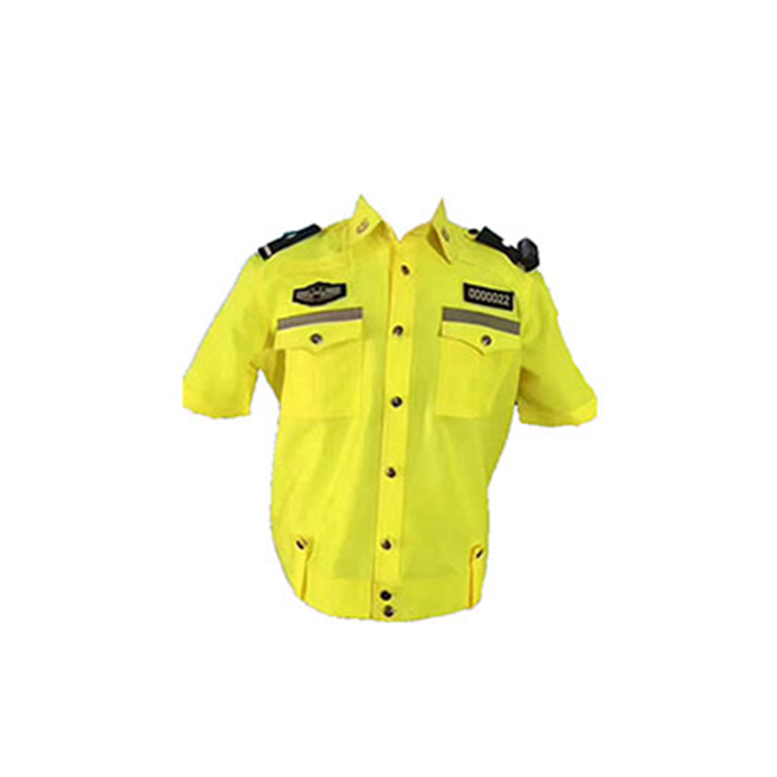 新式交警夏执勤服